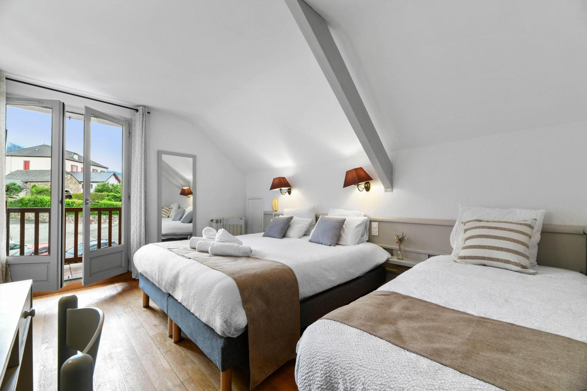 Logis Hotel Etchemaite Larrau Exterior photo